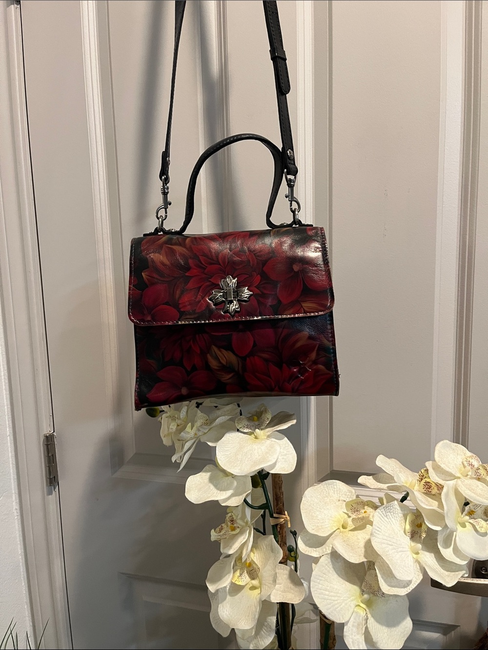 Patricia Nash English Rustic Mums Satchel